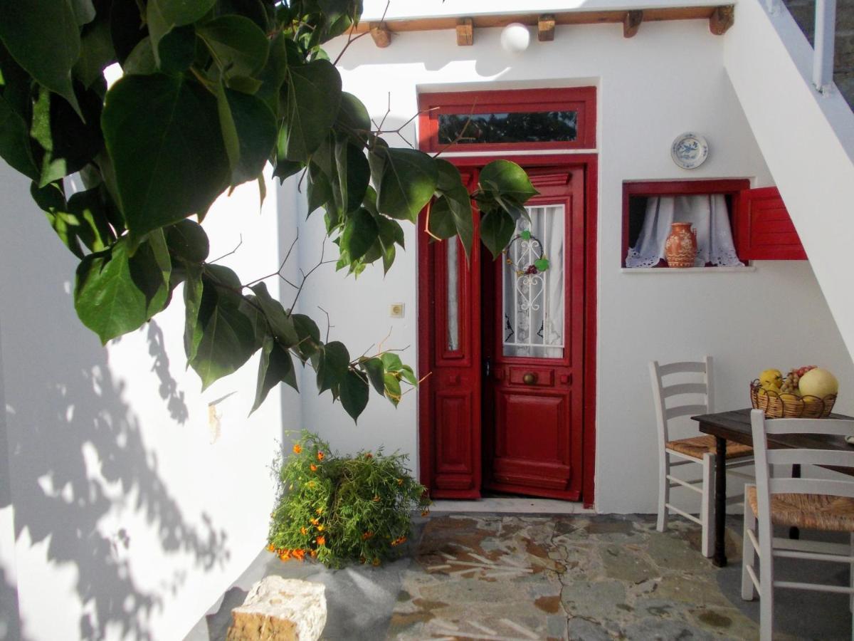 Nyfes Traditional Boutique Faltaina Skyros Exterior foto